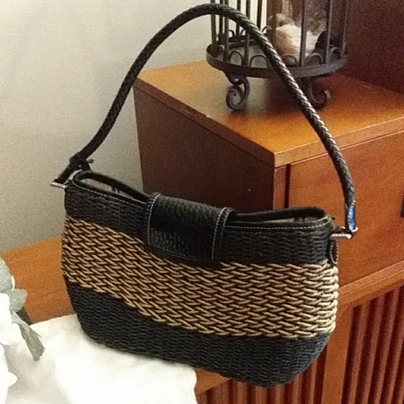 Small Black and Tan Brighton Purse - Picture 4 of 8